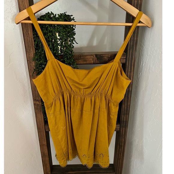 J CREW MUSTARD TANK TOP WITH BOTTOM EMBROIDERY - Picture 3 of 7